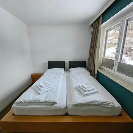 Thurners Dependance * 푸슈안데르글로크네르스트라세